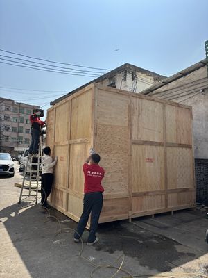 Equipo de ensayo de plásticos para ensayos de tensión múltiple de aislantes a una temperatura húmeda de 50 °C