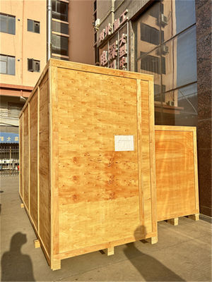 Laboratorio de pruebas realiza la prueba de resistencia a la propagación vertical de la llama en conductores, equipos de prueba