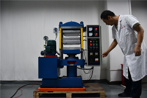 Vulcanizador plano de 25T para prensar diversos productos moldeados 350×350 mm